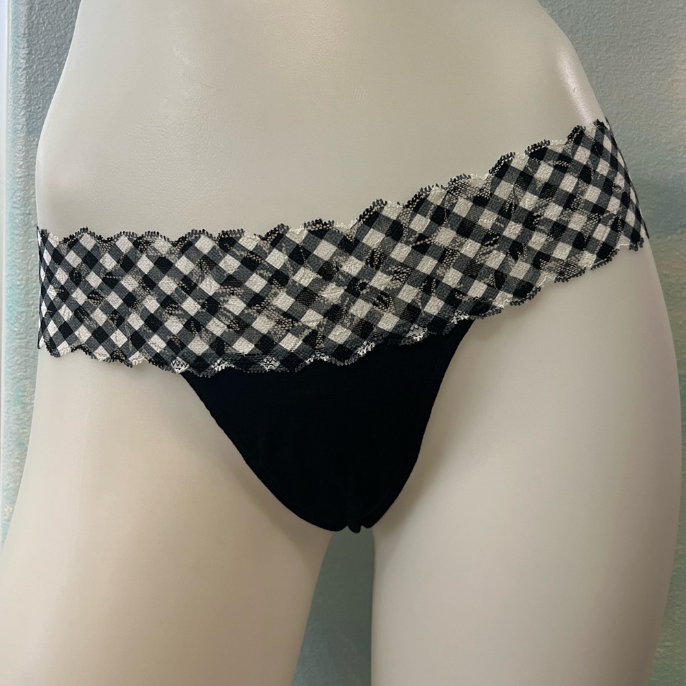 NWT PINK Black and White Extra Low Rise Thong Panties